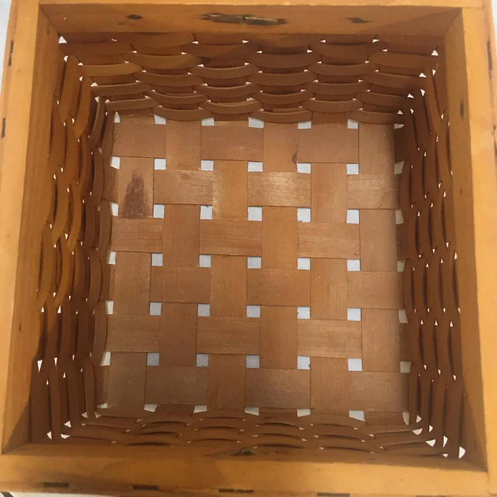 Woven Wood Basket Unisex OS Brown Square Rustic Storage Handle Cottagecore